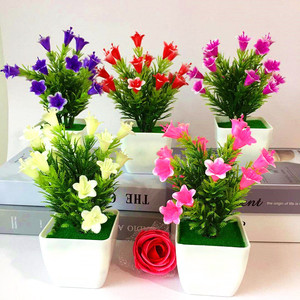 Plante de lys artificielle en pot Qi Xing, 18 cm, décoration miniature en plastique pour bureau, maison, verdure - Product Image 1