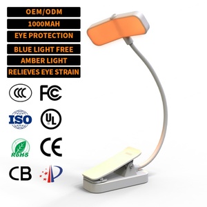 ไฟอ่านหนังสือ EGH Eye Protection ป้องกันแสงสีฟ้า แบบหนีบ ใช้พอร์ต USB ชาร์จไฟได้ แสงสีอำพัน เหมาะสำหรับอ่านหนังสือบนเตียง - Product Image 1