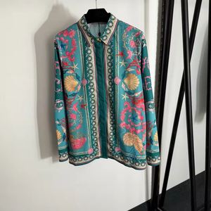 Nouvelle Collection Femme : Ensemble Élégant Chemise à Manches Longues Imprimé Coquillages et Short Décontracté - Product Image 3