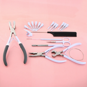 Kit d'outils professionnels pour extensions de cheveux avec pince à bandes adhésives, pinces crocodiles et ciseaux à coupe fine pour des extensions impeccables - Product Image 1
