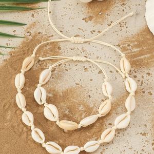 Collares de conchas de mar de Hawái hechos a mano, collares y pulseras de conchas blancas. - Product Image 1