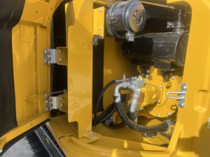 Excavadora de cadenas mini Caterpillar 307E2 usada, 7 toneladas, motor CAT original, cucharón de 0.33m³ - Product Image 3