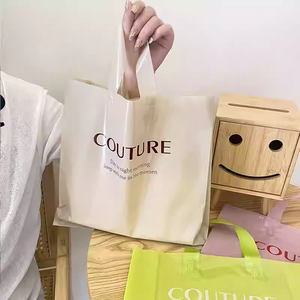 Borsa Personalizzata per <span class=keywords><strong>Negozio</strong></span> di Abbigliamento, Borsa per Abbigliamento Donna e Bambino, Sacchetto di Plastica per Shopping con Logo Stampato Personalizzato - Product Image 2