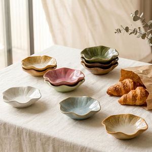 Japanese Style <b>Ceramic</b> Soy Sauce Dishes Flower Shaped Dipping Serving Dish Personalized and High-value Seasoning Snack Dish - Product Image 1