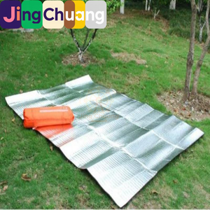 Tapis de pique-nique, tapis de tente, tapis double face en film d'aluminium, imperméable à l'humidité, tapis de <span class=keywords><strong>camping</strong></span> <span class=keywords><strong>avec</strong></span> sac extérieur 200 * 150 cm - Product Image 2
