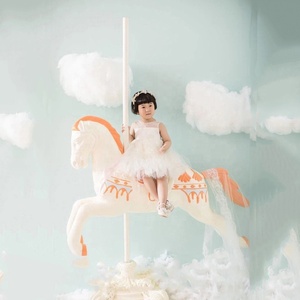 Accessoires <span class=keywords><strong>de</strong></span> fête d'anniversaire, taille réelle, grande taille, <span class=keywords><strong>manège</strong></span>, carrousel, cheval, à vendre - Product Image 1