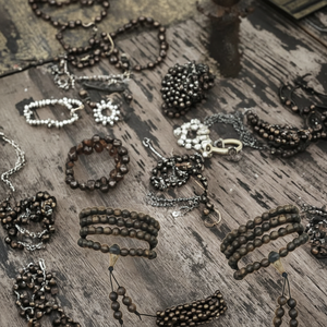 Pulsera de moda elástica de madera de agar de 108 cuentas de Buda de 6,8mm de alta calidad para hombres y mujeres, fragancia dulce Vintage, madera hecha principalmente - Product Image 1