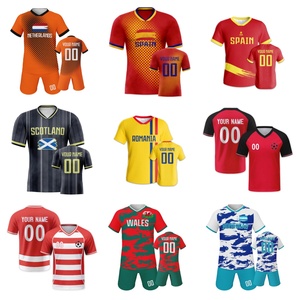 Футбольная форма: Комплекты для команд, футболки, спортивные костюмы - Product Image 1