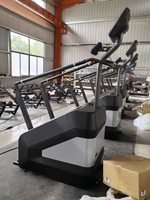 ST-C012 Appareil de fitness de qualité supérieure pour l'entraînement cardio, simulateur d'escalade au design élégant