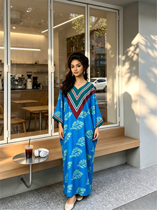 Nouvelle Collection 2026 : Abayas Traditionnelles Africaines pour Femmes – Robe Longue Musulmane Kaftan en Coton Imprimé V, Idéale pour l'Été et les Tenues Décontractées - Product Image 3