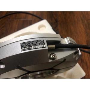 Encoder Rotatorio Heidenhain RON786C 18000 03S12-03 Incremental con Cables para Medición de Precisión - Product Image 1