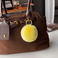 Cadeau de Noël : Charme de sac et porte-clés sportif, créatif, en forme de balles géométriques, magnifique, multicolore, en fausse fourrure de vison, motif balle de tennis, pour ma fille
