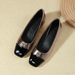 <span class=keywords><strong>Scarpe</strong></span> da Donna Retrò con Blocchi di Colore e Punta Quadrata, Nuova Collezione 2026, <span class=keywords><strong>Tacco</strong></span> <span class=keywords><strong>Basso</strong></span> e Spesso - Product Image 5