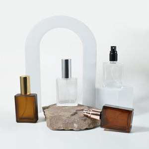 Flacone Spray in vetro a nebbia Fine cosmetico da 15ml 30ml 30ml da 100ml quadrato piatto smerigliato chiaro ambra - Product Image 6