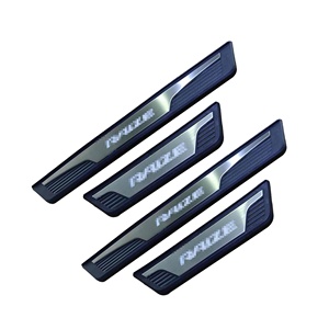 WZXD - Protectores de Umbral de Puerta con LED para los Modelos 2022 y 2023 - Product Image 2