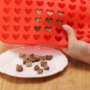 Moules à chocolat en forme de cœur à 255 cavités pour la cuisson, les bonbons, les cires parfumées, les perles, les friandises pour chiens faites maison, mini-moules en silicone en forme de cœur - Product Image 4