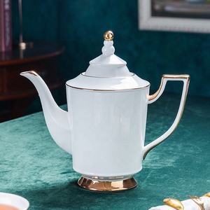Juego de Té de Cerámica Nórdico Simple Blanco con Detalles en Oro, Taza de Cuerpo Recto, para el Té de la Tarde - Product Image 6