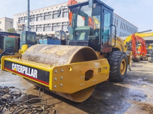 Rodillo de carretera usado Caterpillar Cat de excelente funcionamiento, rodillo de carretera de gato como nuevo, a precio barato, con el que se puede usar, en el caso de un gato, en el caso de una Caterpillar Cat, en el caso de una venta al por mayor - Product Image 2