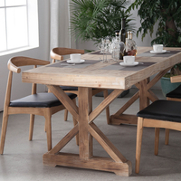 Table à manger en bois personnalisée de style néoclassique vintage