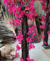 Arbres à fleurs artificielles en bois véritable de différentes tailles et de haute qualité pour la décoration de mariage à la maison
