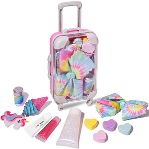 Mini boîte cadeau de voyage en plastique rose en forme de cube, valise rigide, pour bonbons et cils entiers pour les fêtes et les célébrations - Product Image 2
