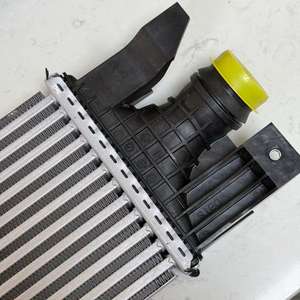 Radiador de Motor Intercooler 9833004180 para Peugeot 308II 508L 4008 5008 <span class=keywords><strong>Citroen</strong></span> C5 <span class=keywords><strong>AIRCROSS</strong></span> <span class=keywords><strong>DS7</strong></span> - Product Image 2