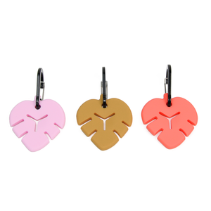 Monstera Leaf Shape Eco-Friendly Pet Waste Bag Keychain Clip Waterproof Silicone Poop Bag Holder - Product Image 6