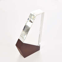 Trophée en verre cristal personnalisé pour le sport avec base en bois personnalisée, gravure sur mesure écologique, nouvelle forme de récompense