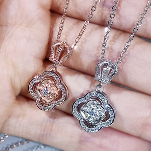 สร้อยคอจี้โคลเวอร์สำหรับผู้หญิง เครื่องประดับแฟชั่นโซ่ยาวสไตล์มินิมอล - Product Image 1