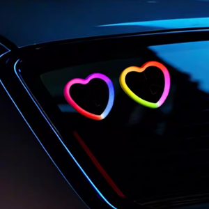 Lumière <span class=keywords><strong>d</strong></span>'ambiance <span class=keywords><strong>d</strong></span>écorative universelle en forme de cœur, contrôlée par application USB, à changement de couleur, pour fenêtre triangulaire de <span class=keywords><strong>voiture</strong></span> - Product Image 3