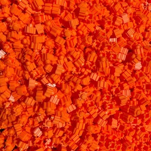 Juego de 500 Bloques de Construcción DIY para Niños, Bloques de Plástico Educativos Coloridos con Ladrillos de Rompecabezas de Pixel Art - Product Image 2