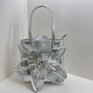 Borsa a secchiello da donna in pelle sintetica floreale 3D <span class=keywords><strong>piccola</strong></span> borsa da sposa per festa da sera pochette da sposa borse firmate di lusso francese - Product Image 3