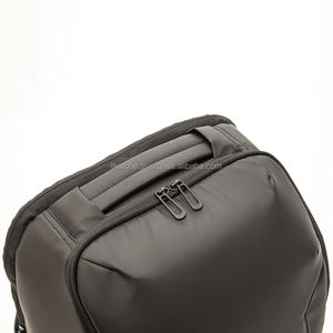 Mochila Moderna Unisex Ligera para Portátil, Material de PVC, Diseño Portátil, Cierre Protector con Asa, Color Personalizado, Uso en Oficina - Product Image 2