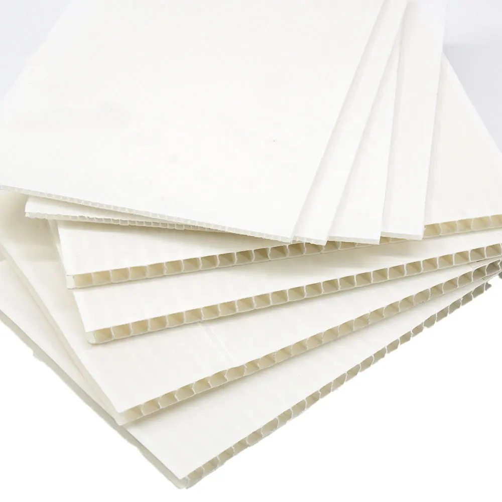 Customized 4*8ft white and color plastic sheet pp hollow sheet coroplast sheets corrugated board for advertising and sign