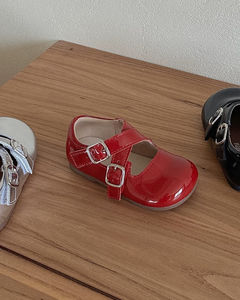 أحذية حفلات أميرات للفتيات بتصميم جديد بالجملة، أحذية رقص للأطفال بنعل ناعم وأشرطة متقاطعة - Product Image 4