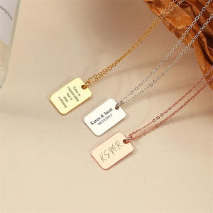 Collar de acero inoxidable chapado en oro para hombre y mujer, colgante rectangular liso con frase grabada personalizada, joyería - Product Image 2
