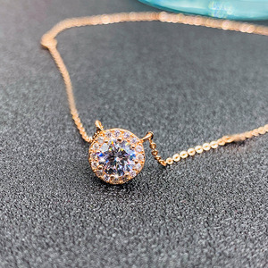 Collana Minimalista con Ciondolo a Rosa per Donne, Catena Versatile per Clavicola - Product Image 2
