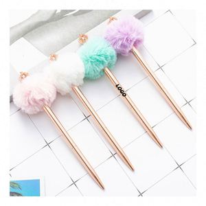Stylo à bille Pom Pom Couronne - Cadeau de bureau mignon, stylo en métal moelleux, outil d'écriture promotionnel amusant - Product Image 1