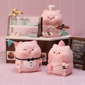 ตุ๊กตาหมูข้าวสารสุดสร้างสรรค์ งานฝีมือเรซิ่น ของตกแต่งโต๊ะทำงาน ของขวัญน่ารักแบบกล่องสุ่ม ของตกแต่งบ้าน - Product Image 4
