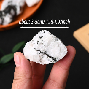 Venta al por Mayor de Piedras Naturales de Cristal en Bruto, Bloques de Piedra de Luna Blanca con Manchas Negras para Decoración de Acuarios - Product Image 2