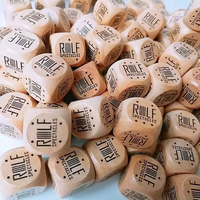 Dés de bois