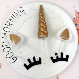 <span class=keywords><strong>Décoration</strong></span> de <span class=keywords><strong>gâteau</strong></span> <span class=keywords><strong>licorne</strong></span> réutilisable faite à la main avec cils et pile, cadeaux de fête prénatale d'anniversaire pour enfants - Product Image 4