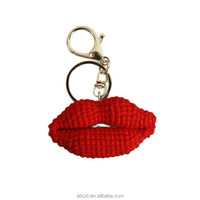 Vente en gros de pendentifs décoratifs en forme de lèvres rouges, faits main, tricotés et au crochet, style Kawaii