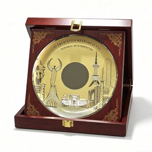 Placas de Premio Metálicas al por Mayor, Premios Personalizados, Recuerdo Turístico Rojo, Placa Personalizada con Caja de Madera - Product Image 1