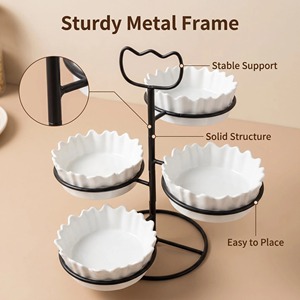 Ensemble de 4 bols en céramique en forme de <span class=keywords><strong>couronne</strong></span> de 5,5 pouces avec support en métal noir pour servir des collations, directement de l'usine - Product Image 4