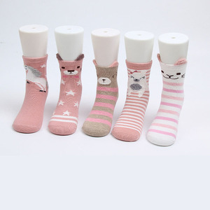 5 paires Pack <span class=keywords><strong>Lot</strong></span> nouveau produit populaire dessin animé stéréo oreille garçons filles chaussettes en gros Offre Spéciale enfants chaussettes - Product Image 1