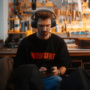 <span class=keywords><strong>Casque</strong></span> DJ sans fil OneOdio <span class=keywords><strong>Studio</strong></span> Max 1, faible latence 20 ms, audio haute résolution LDAC 120H, haut-parleur 50 mm, dongle filaire 4-en-1 - Product Image 4