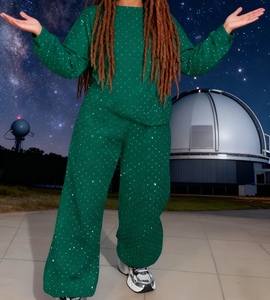 ชุดเซ็ต 2 ชิ้น แฟชั่นสำหรับผู้หญิง ฤดูใบไม้ร่วง/ฤดูหนาว คอกลม แขนยาว ประดับเพชรทั้งตัว ชายเสื้อปรับได้ด้วยเชือกผูก - Product Image 5