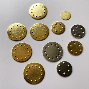 Porte-badge magnétique Hechi, plaque métallique ronde de 17 mm avec points, boucle magnétique en acier inoxydable, accessoires métalliques - Product Image 2