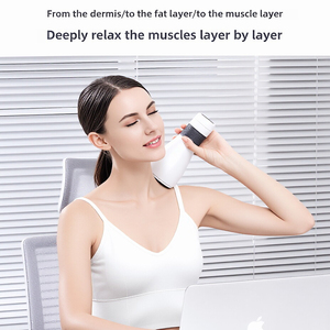 Masseur corporel sans fil portatif, masseur à vibrations haute fréquence à 6 vitesses avec 4 têtes pour soulager <span class=keywords><strong>la</strong></span> fatigue, OEM pris en charge - Product Image 3